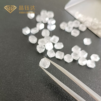 Białe surowe laboratorium stworzyło surowy diament HPHT do tworzenia biżuterii