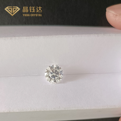Diamenty w laboratorium do produkcji biżuterii diamentowej